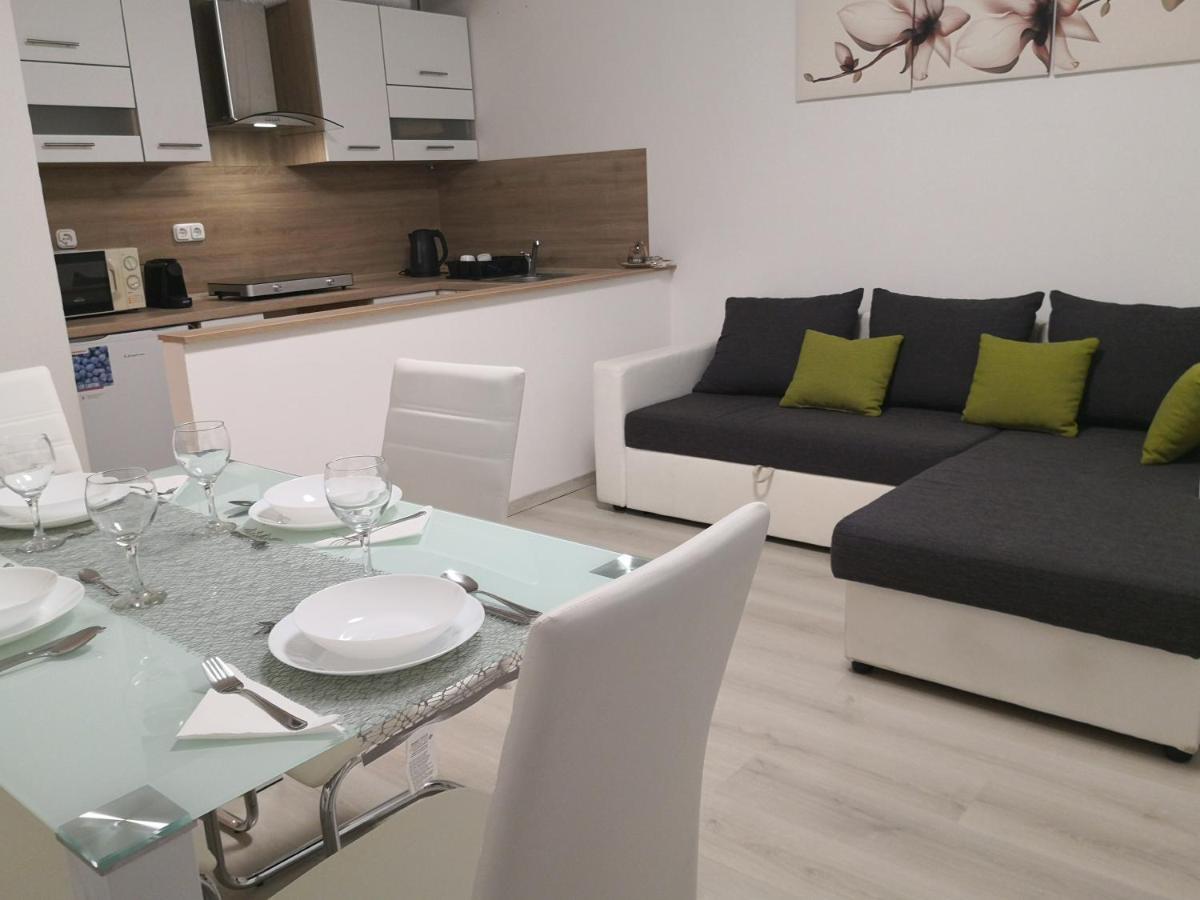 Oasis Apartman Szeged Exterior photo