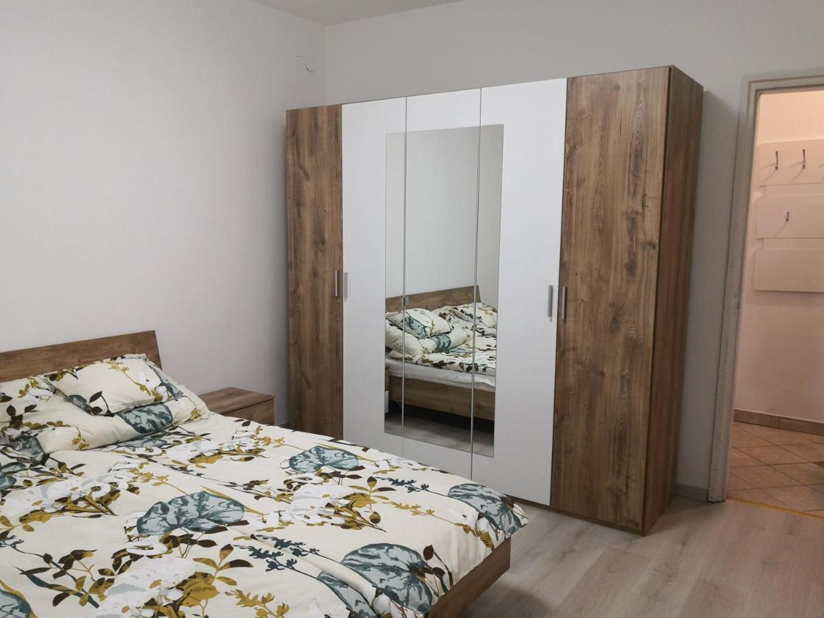 Oasis Apartman Szeged Exterior photo